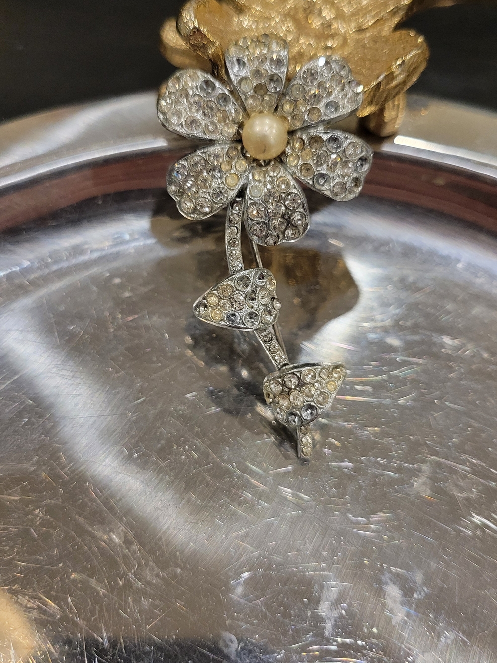 Vintage Silver Crystal Flower Brooch with Pearl Accent - Elegant Floral Pin